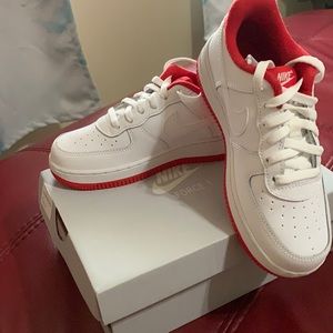 Kid Nike Air Force ones (unisex).  NEW‼️